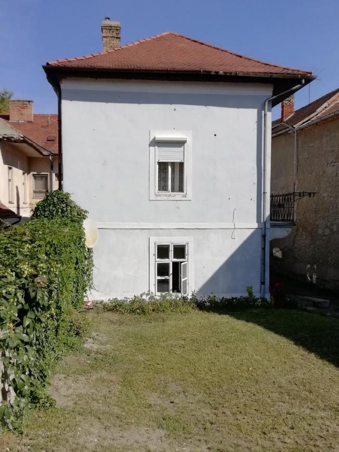 Via Tokaj Vendeghaz Apartment Sátoraljaújhely Exterior foto